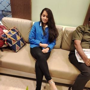 Meet your Posher, Divyangi